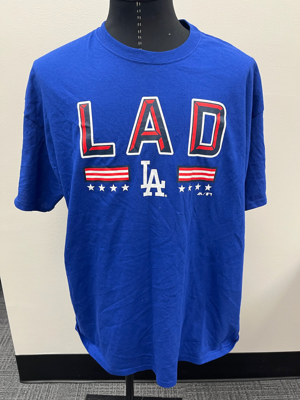 Used Men’s Blue Shirt