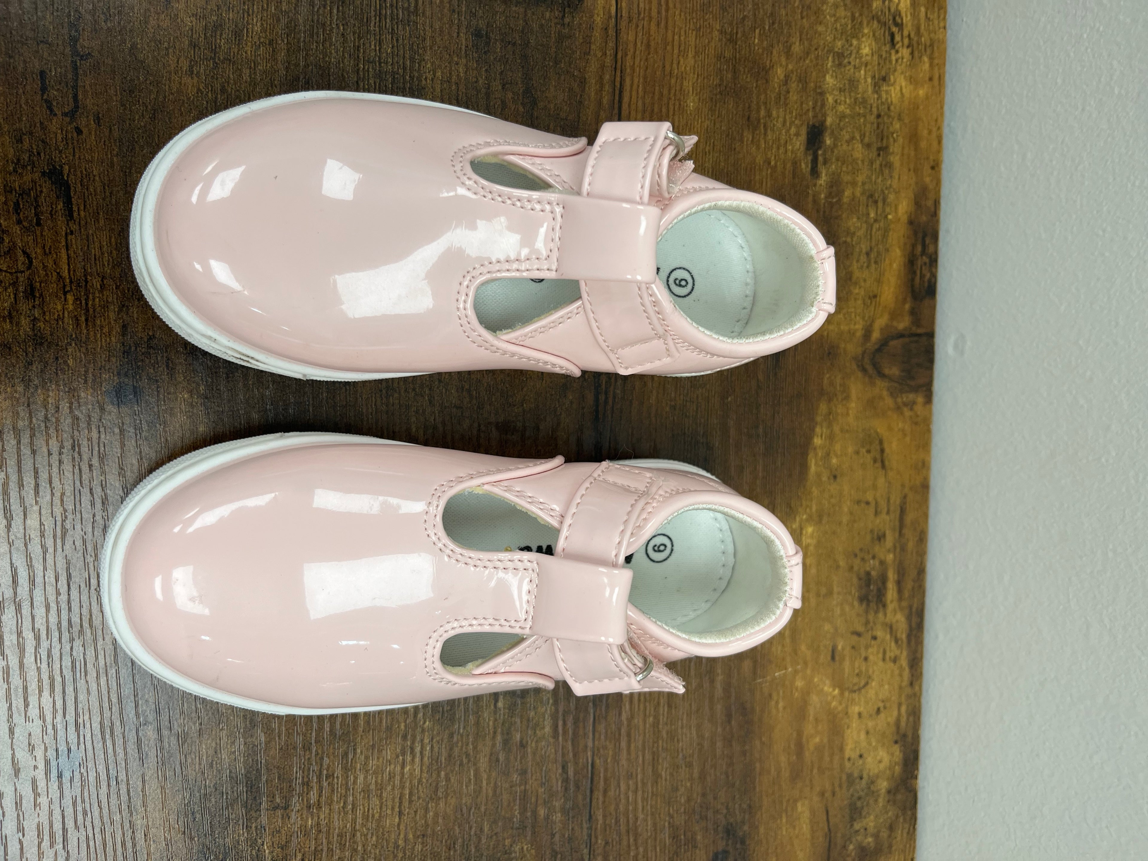 New Girls Pink Shoes