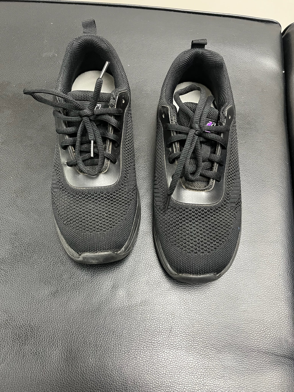 Women’s Black Slip Resistant Sneakers