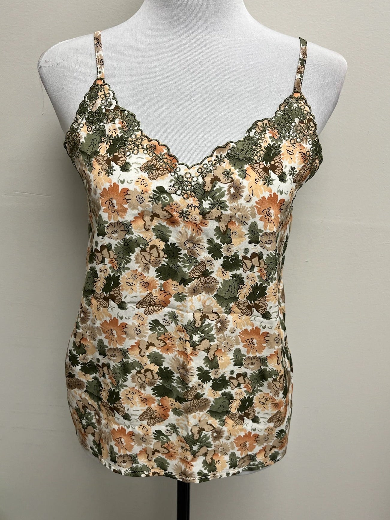 Used Women’s Tank Top