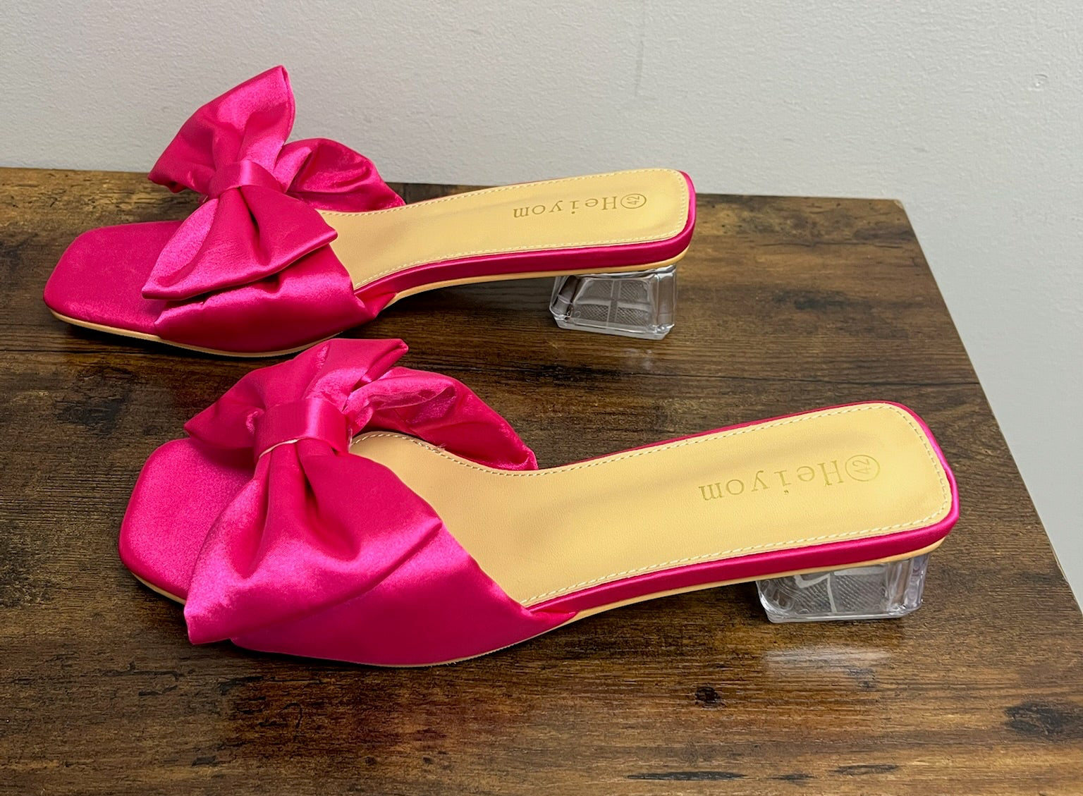New Women’s Pink Heels