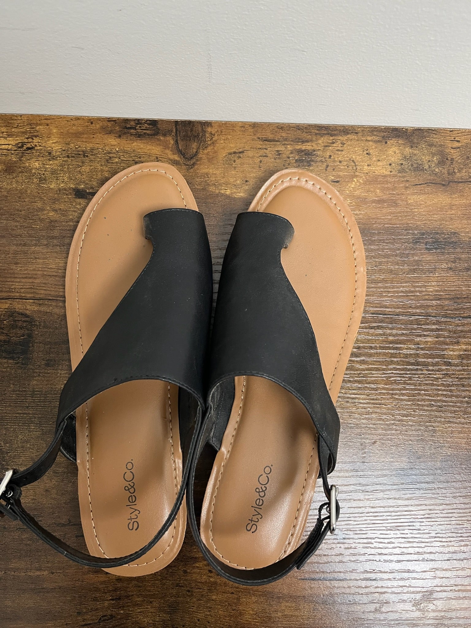 Used Women’s Black Sandals