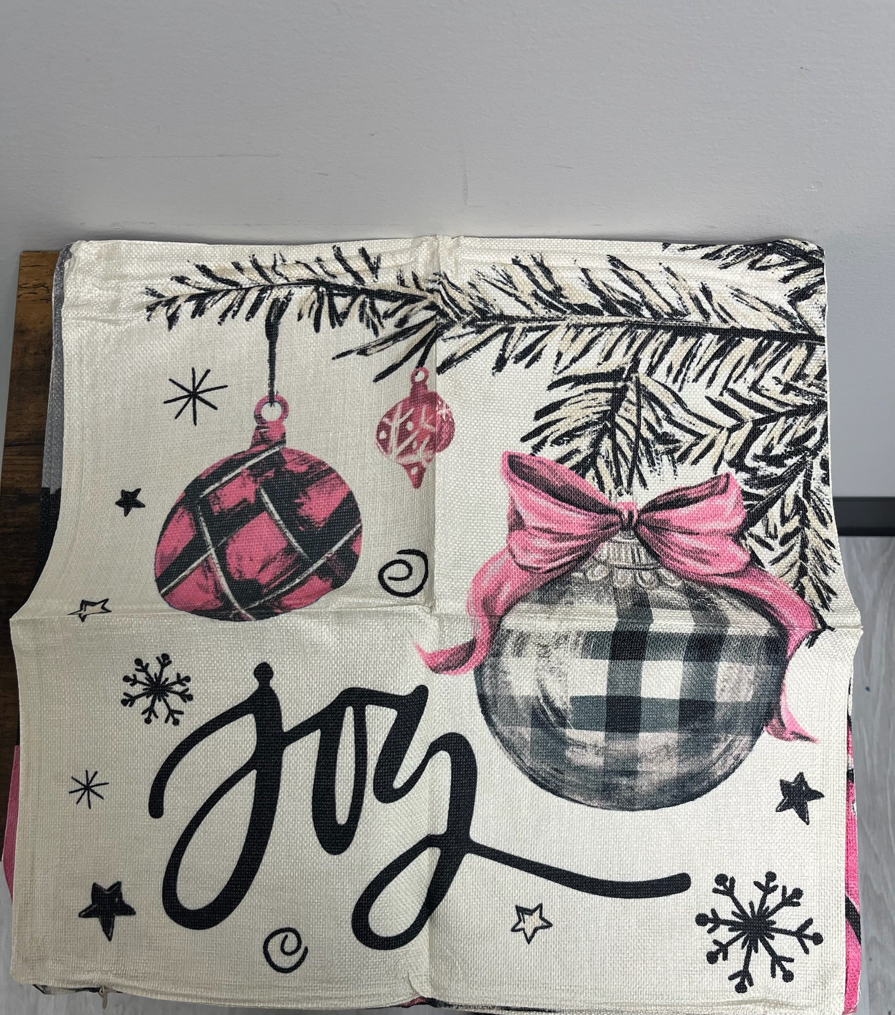 New 4 Piece Christmas Throw Pillow Cases