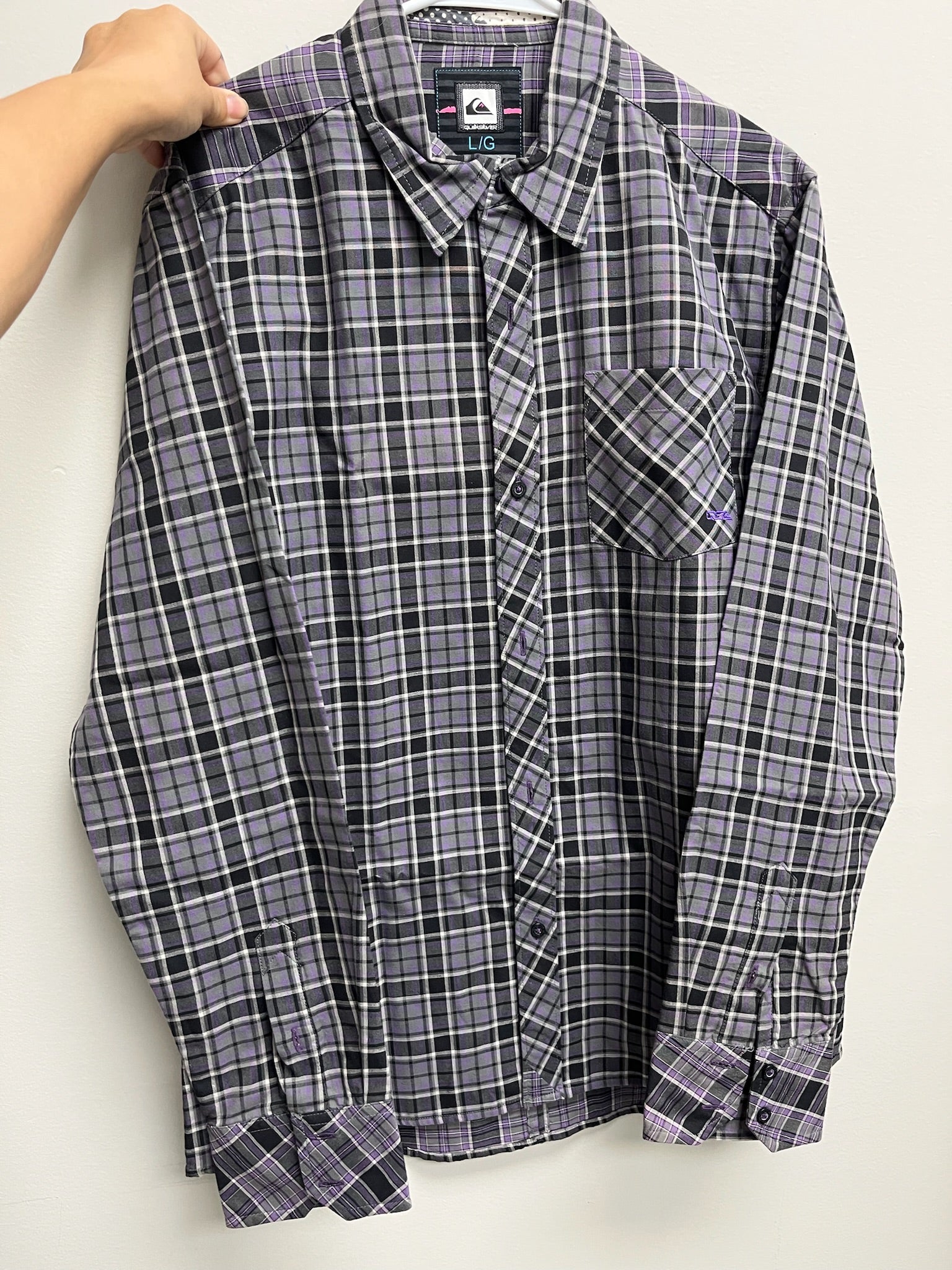 Used Men’s Purple Checkered Long Sleeve Button Up Shirt