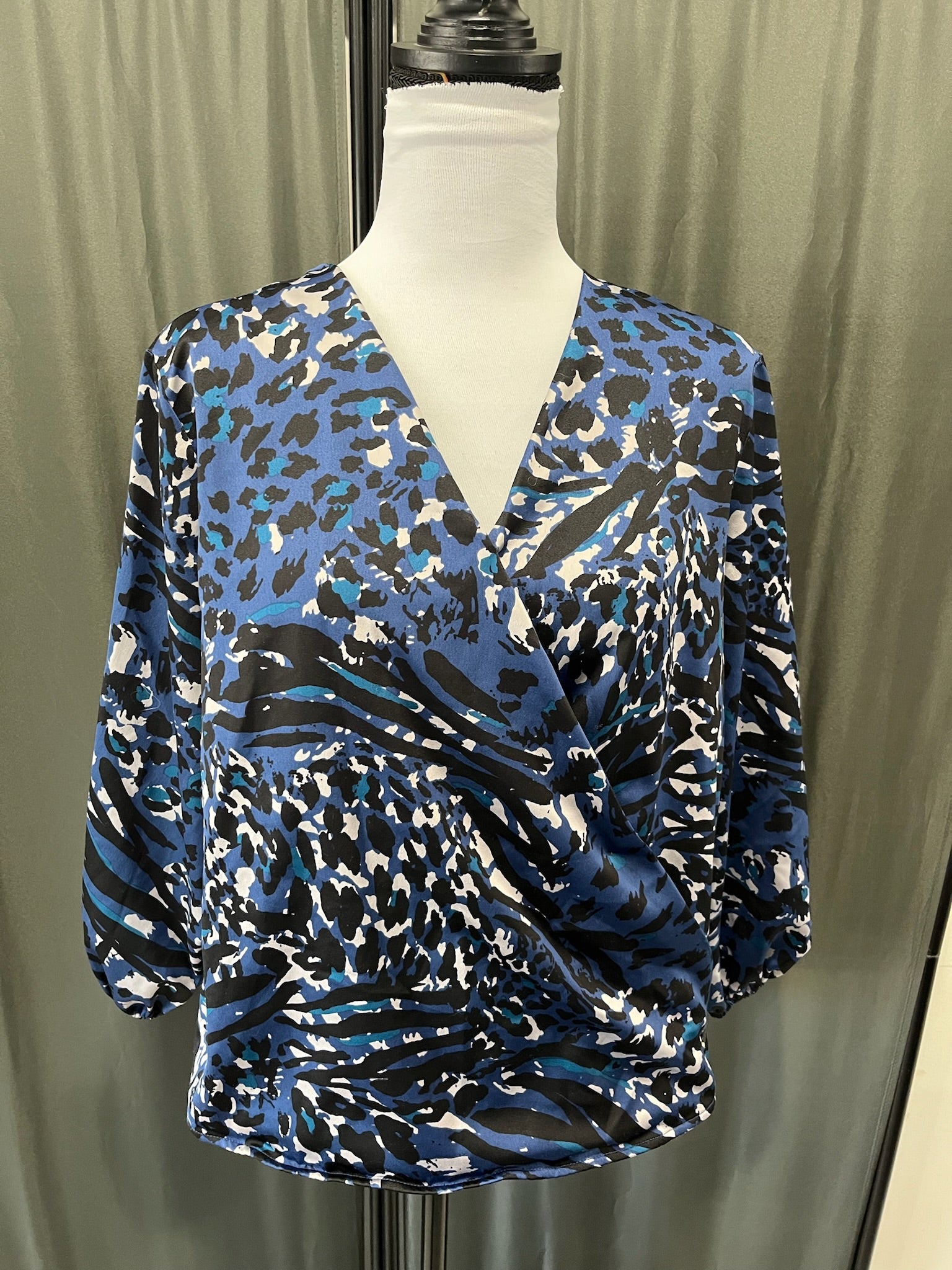 Women’s Blue Work Top