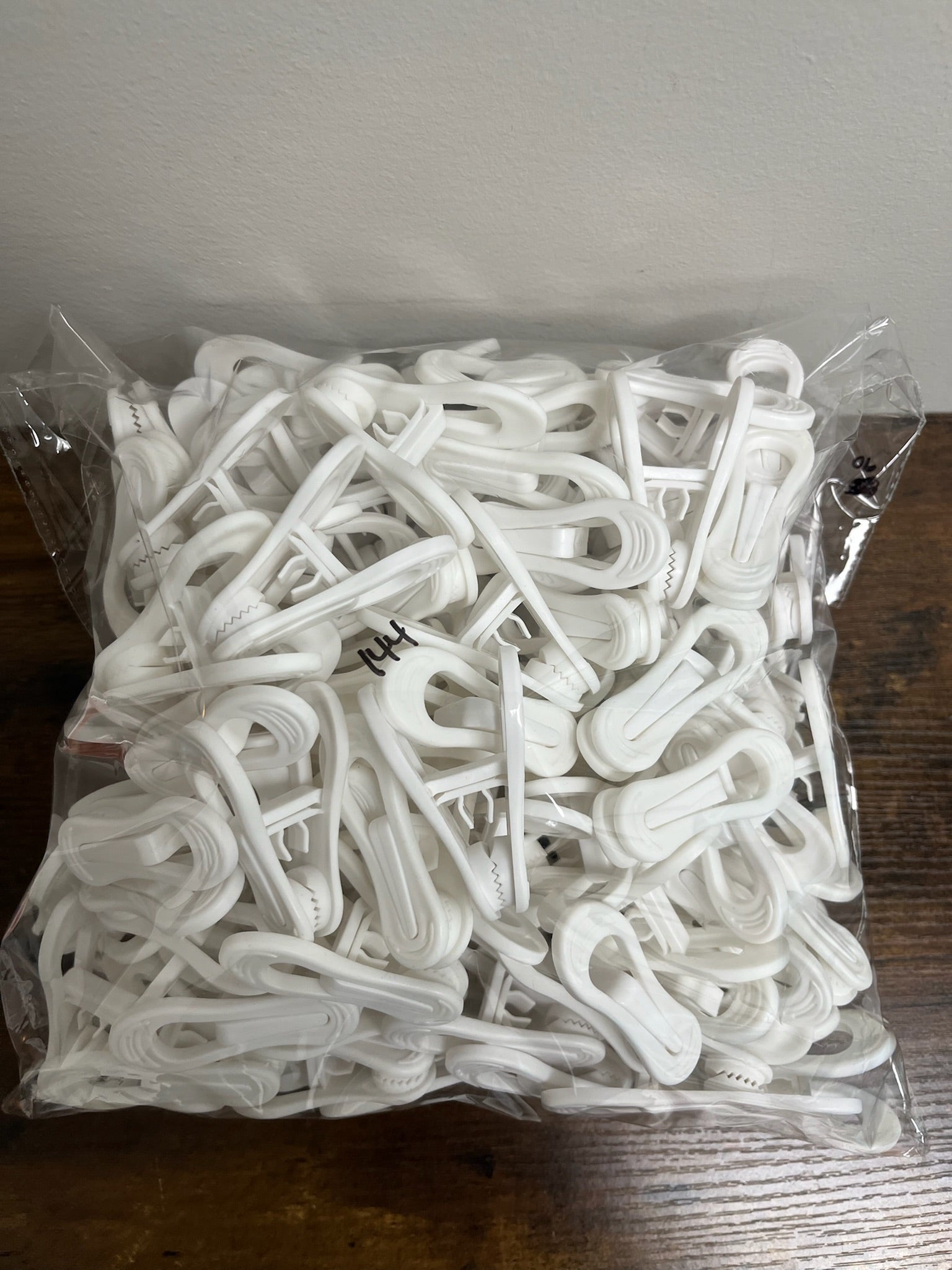 Used Once Hanger Extension Clips