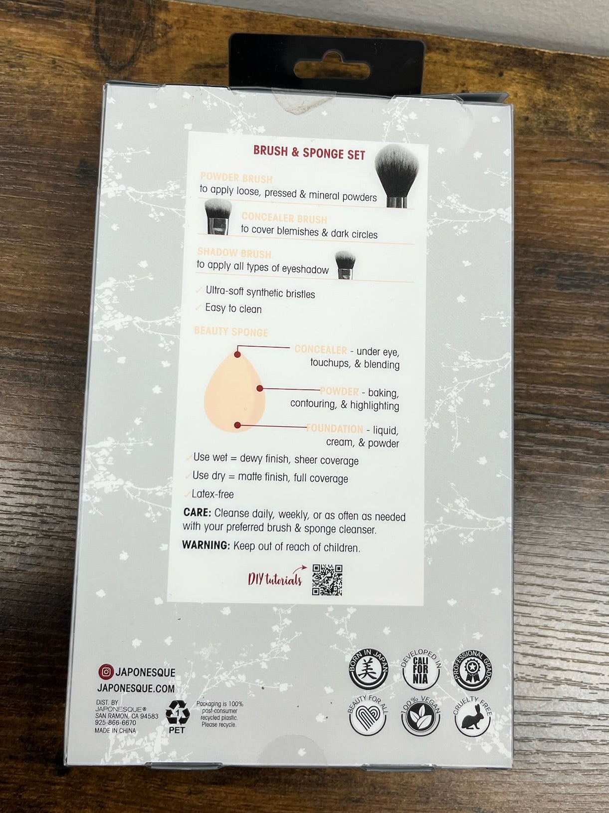 New Japonesque Makeup Brush & Sponge Set