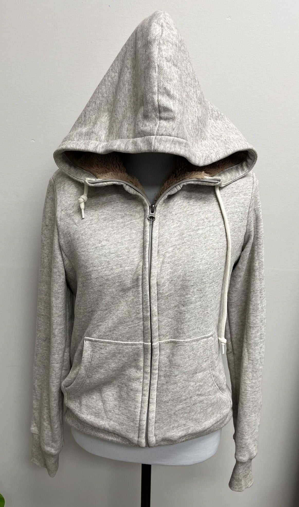 Used Women’s Grey Zip Up Hooded Sweater