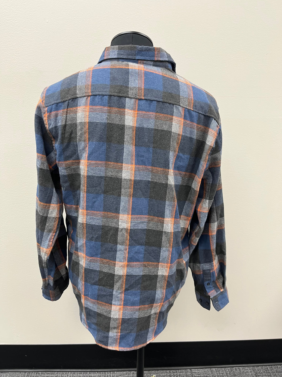 Used Men’s Flannel