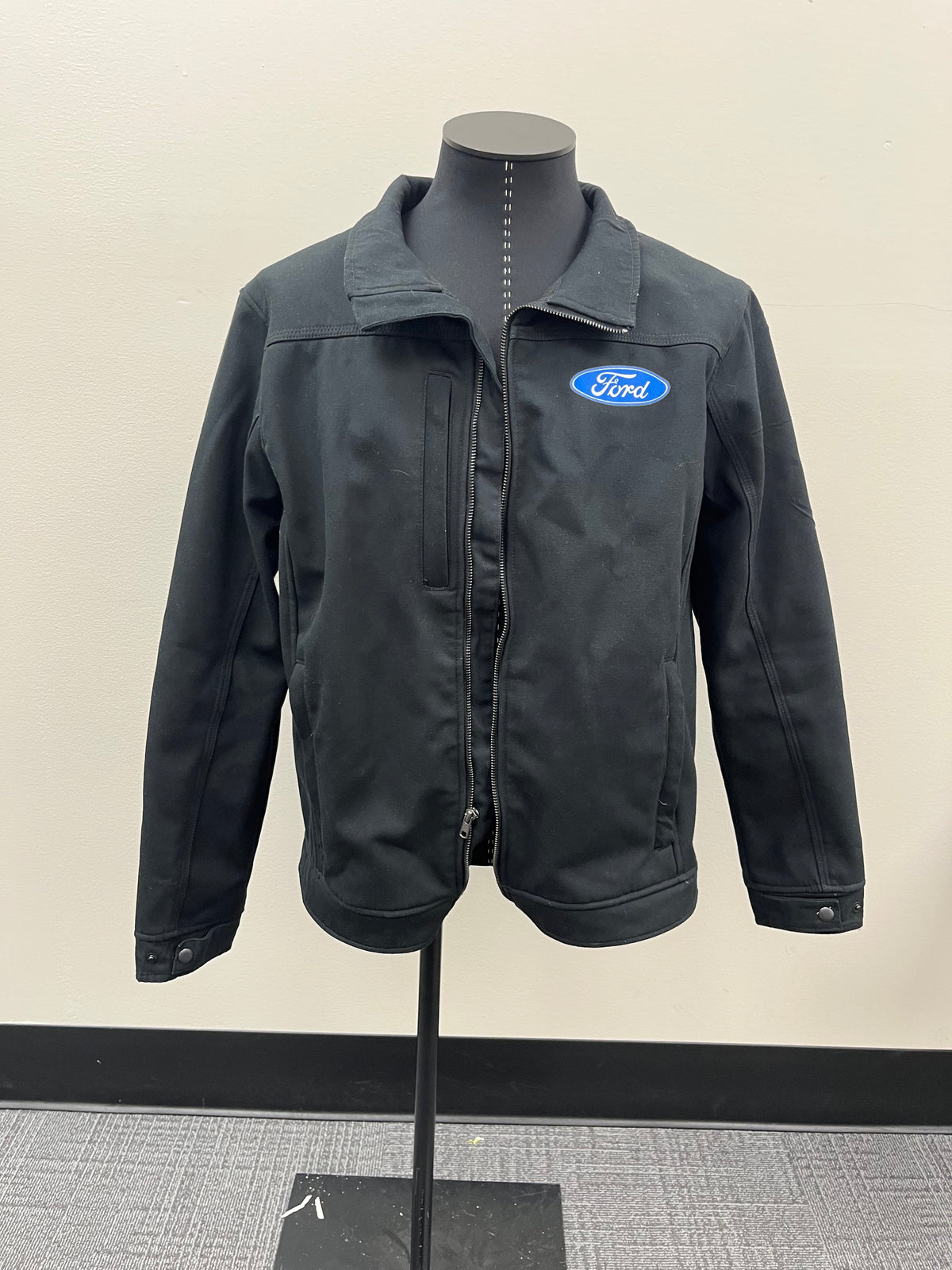 Used Men’s Black Jacket