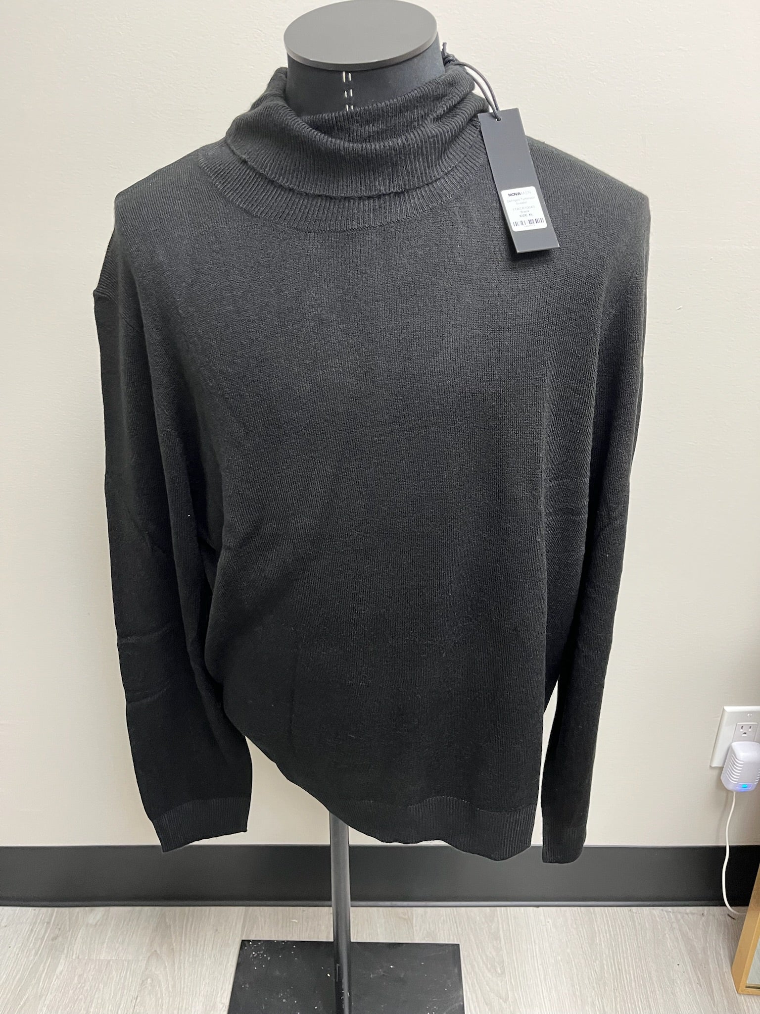 Men’s Black Long Sleeve