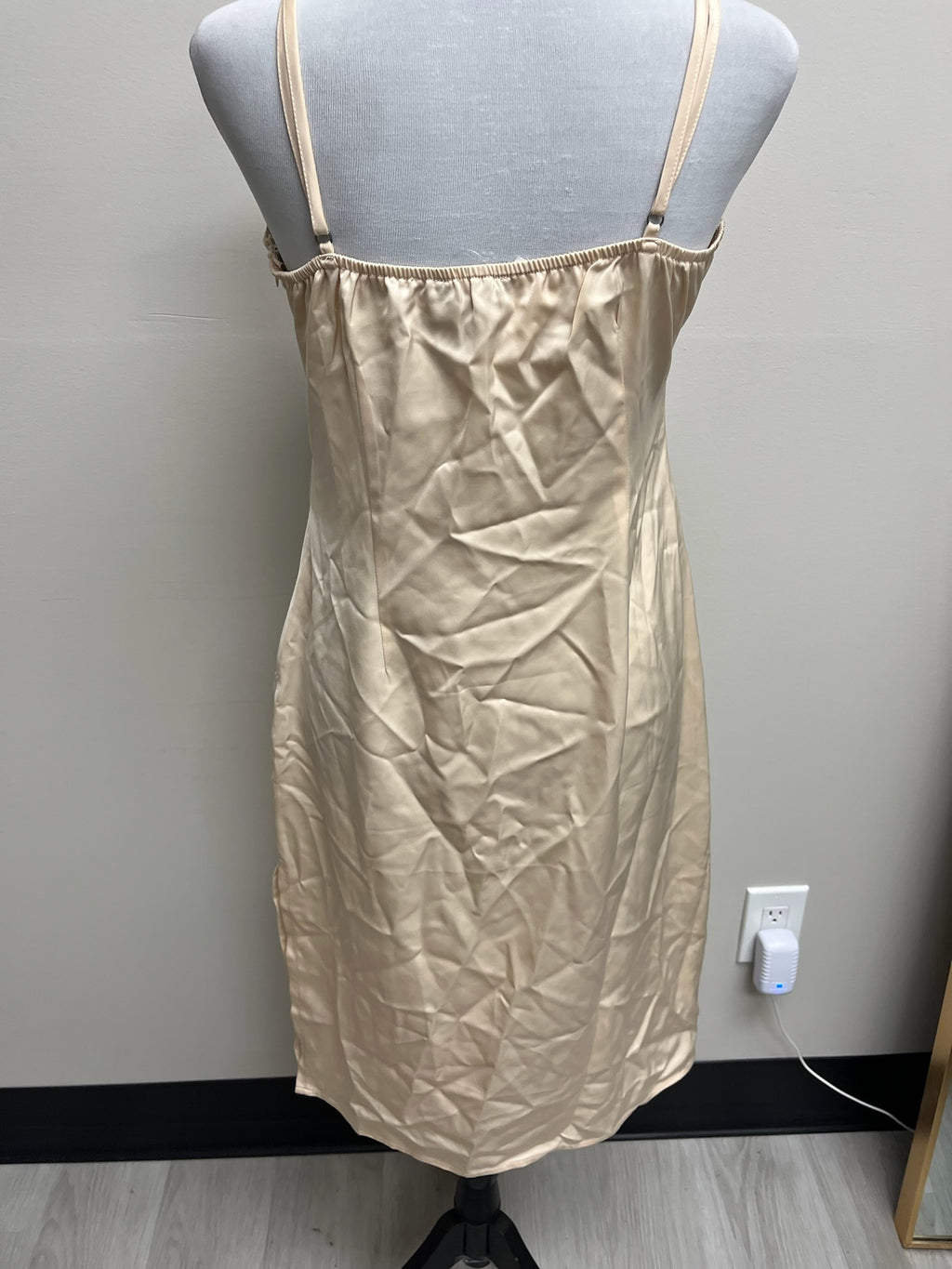 New Women’s Cream Beige Dress