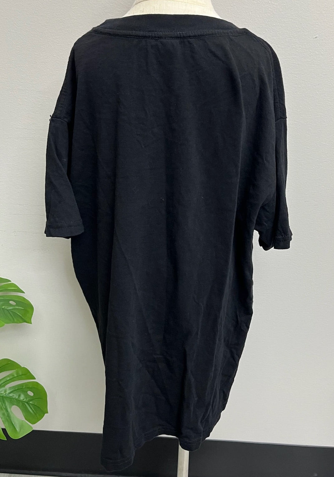 Used Unisex Children’s Shirt