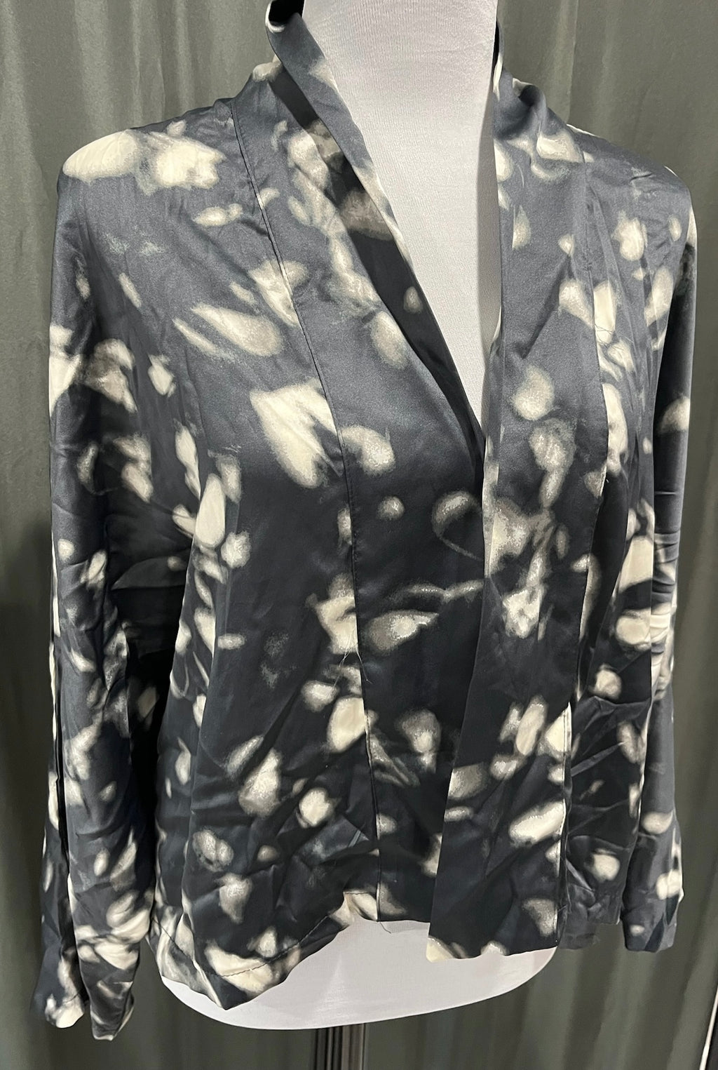 Floral Caridgan image 1