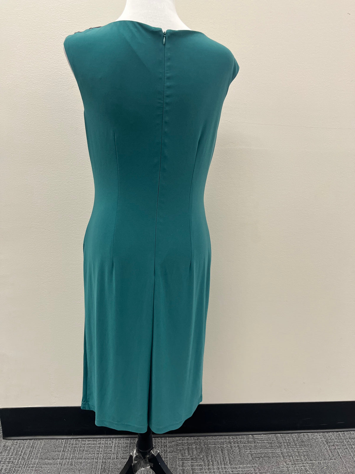 Used Women’s Green Dress