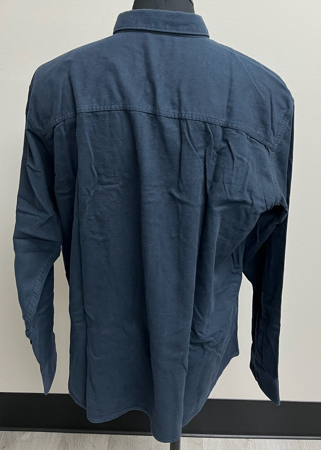 Used Men’s Blue Button Up Shirt