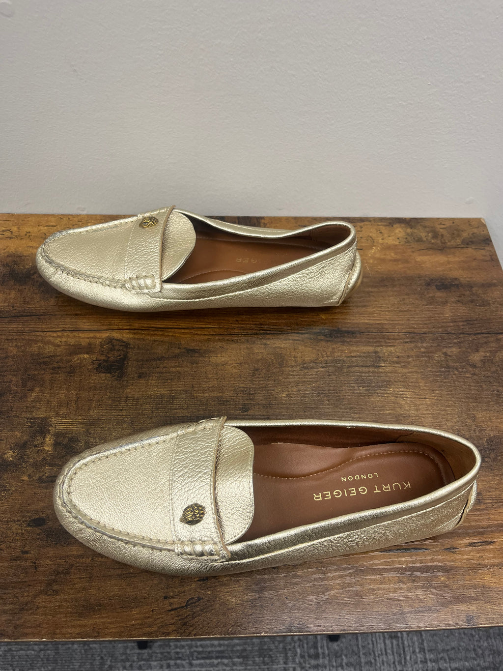 Used Women’s Gold Slip on Loafers