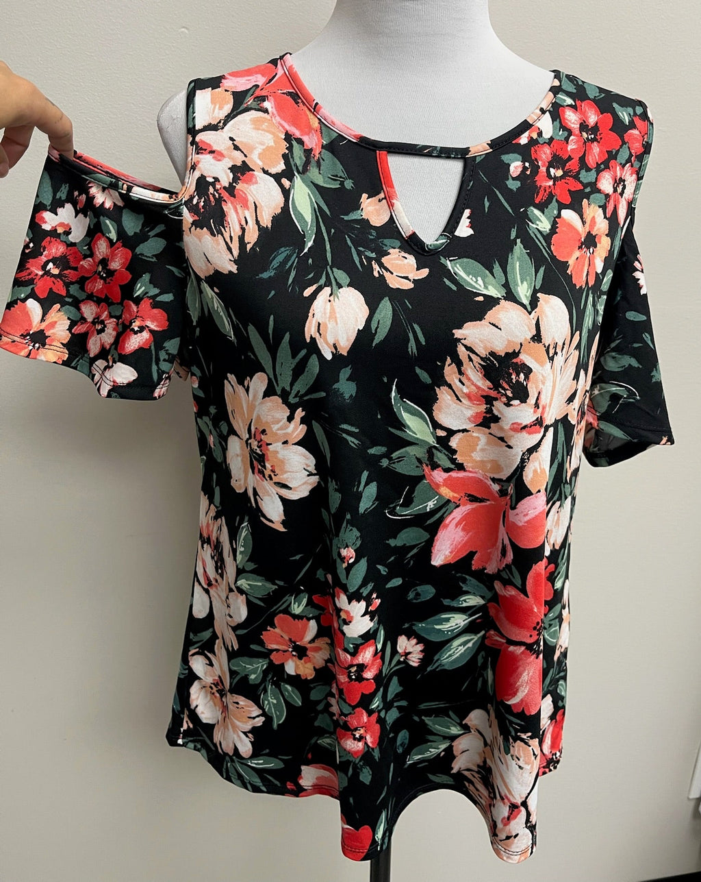 Used Women’s Floral Top