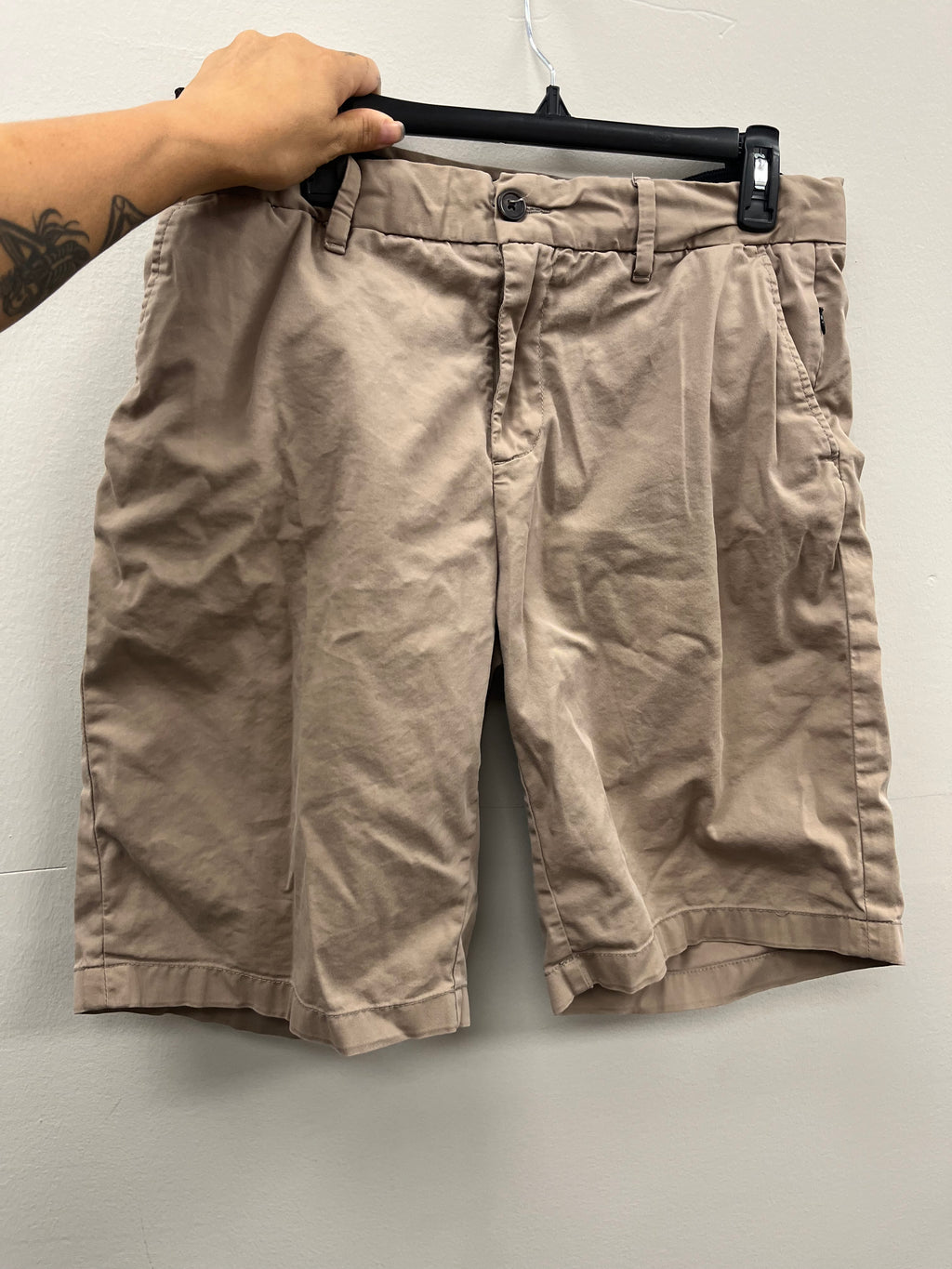 Used Men’s Khaki Shorts