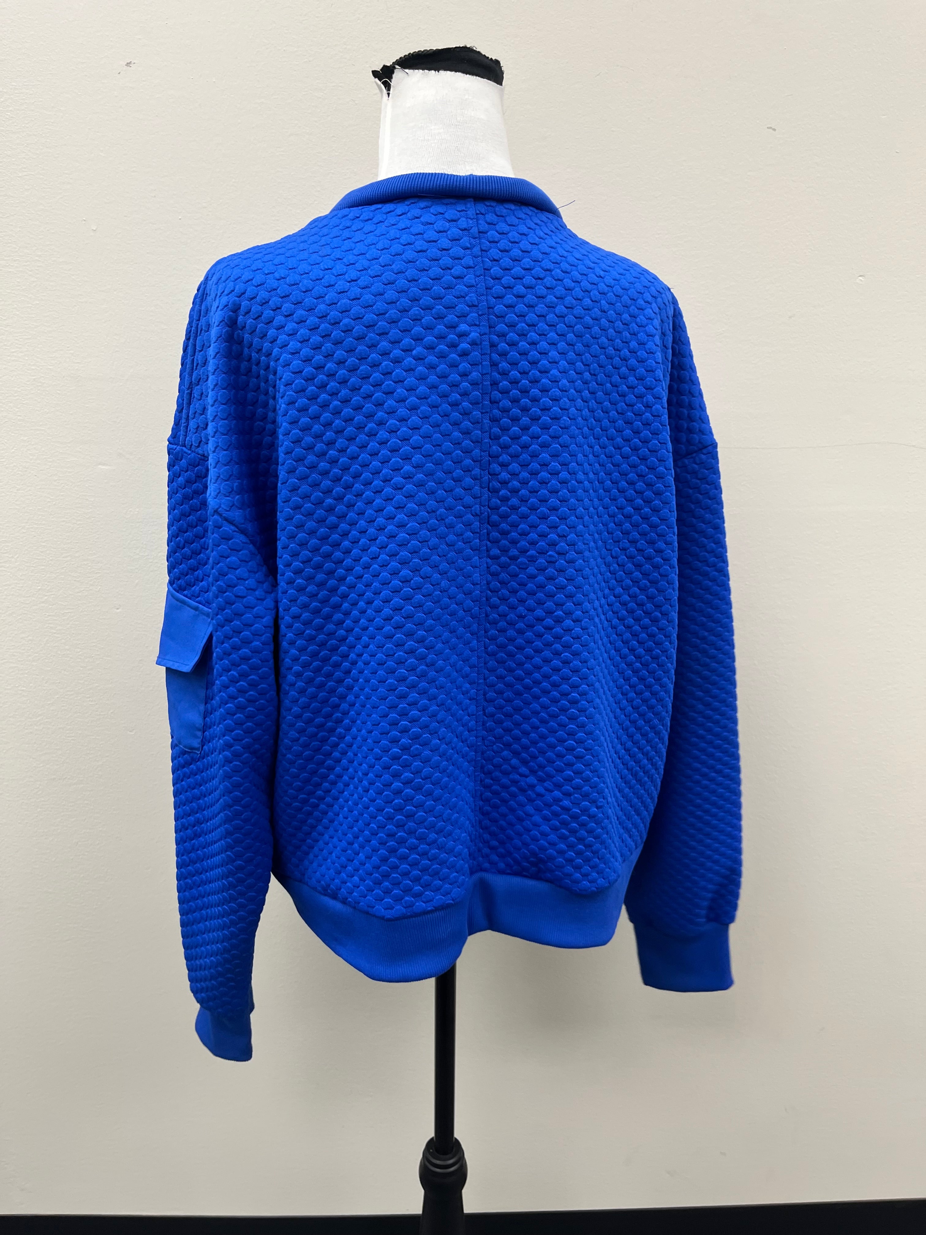 Used Women’s Blue Athletic Sweater