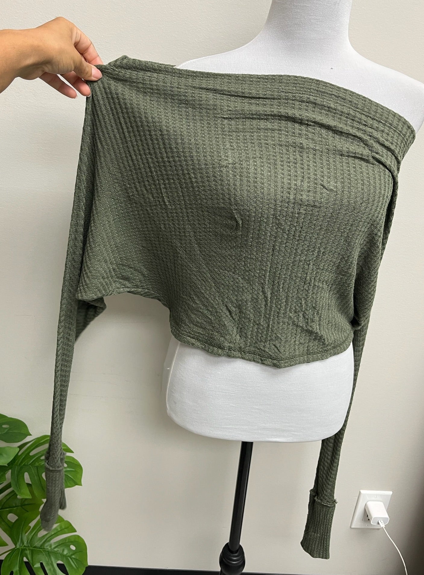 Used Women’s Green Shirt