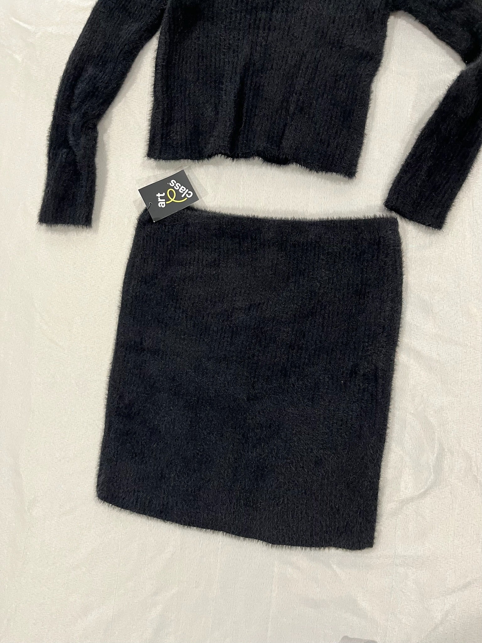 Girls Two Piece Black Fuzzy Set image 2