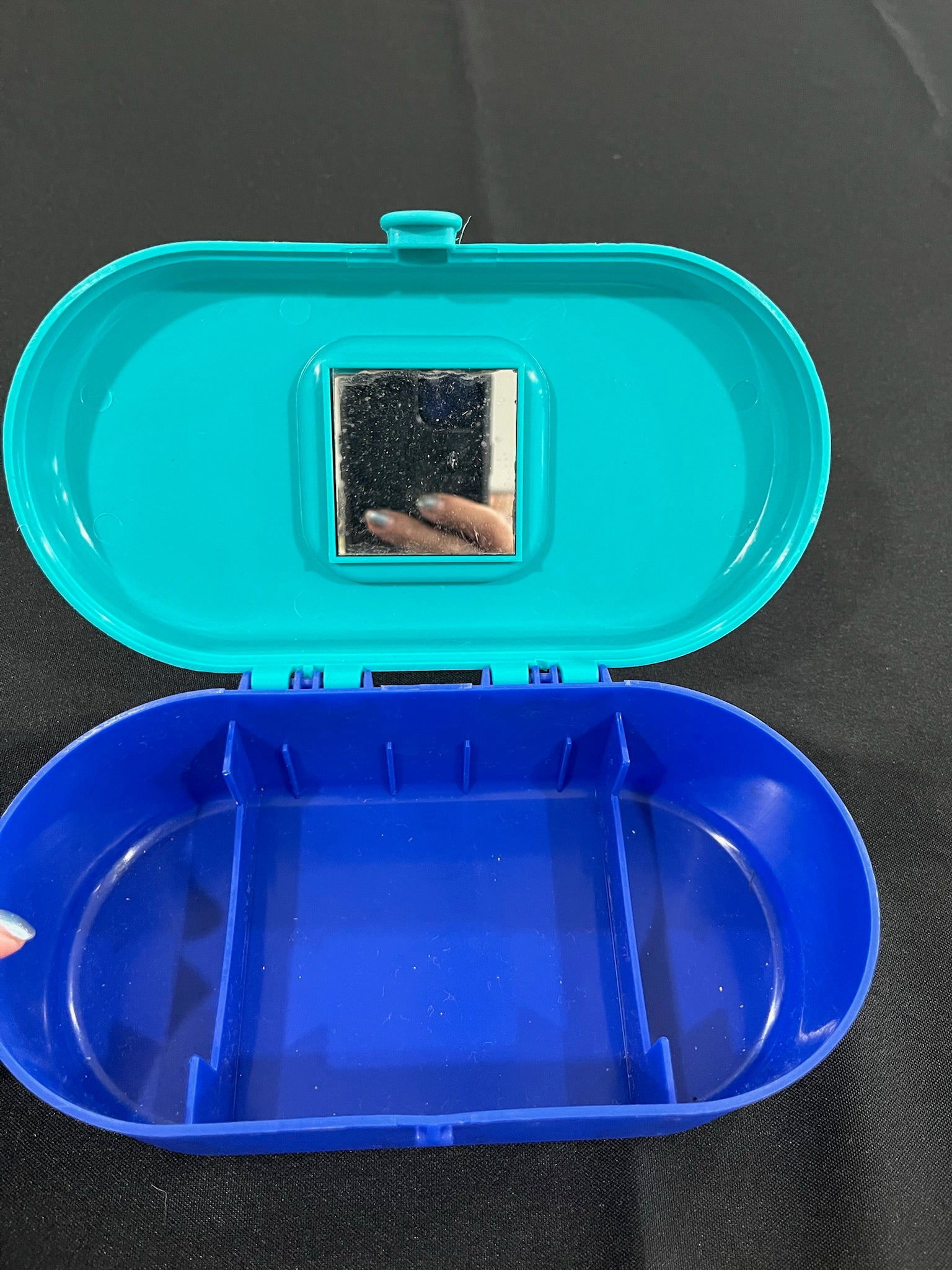 Small Plastic Organizer With Removable Middle Top Tray image 4