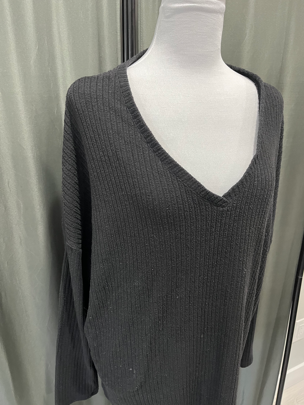 Women’s Black Long Sleeve  image 1