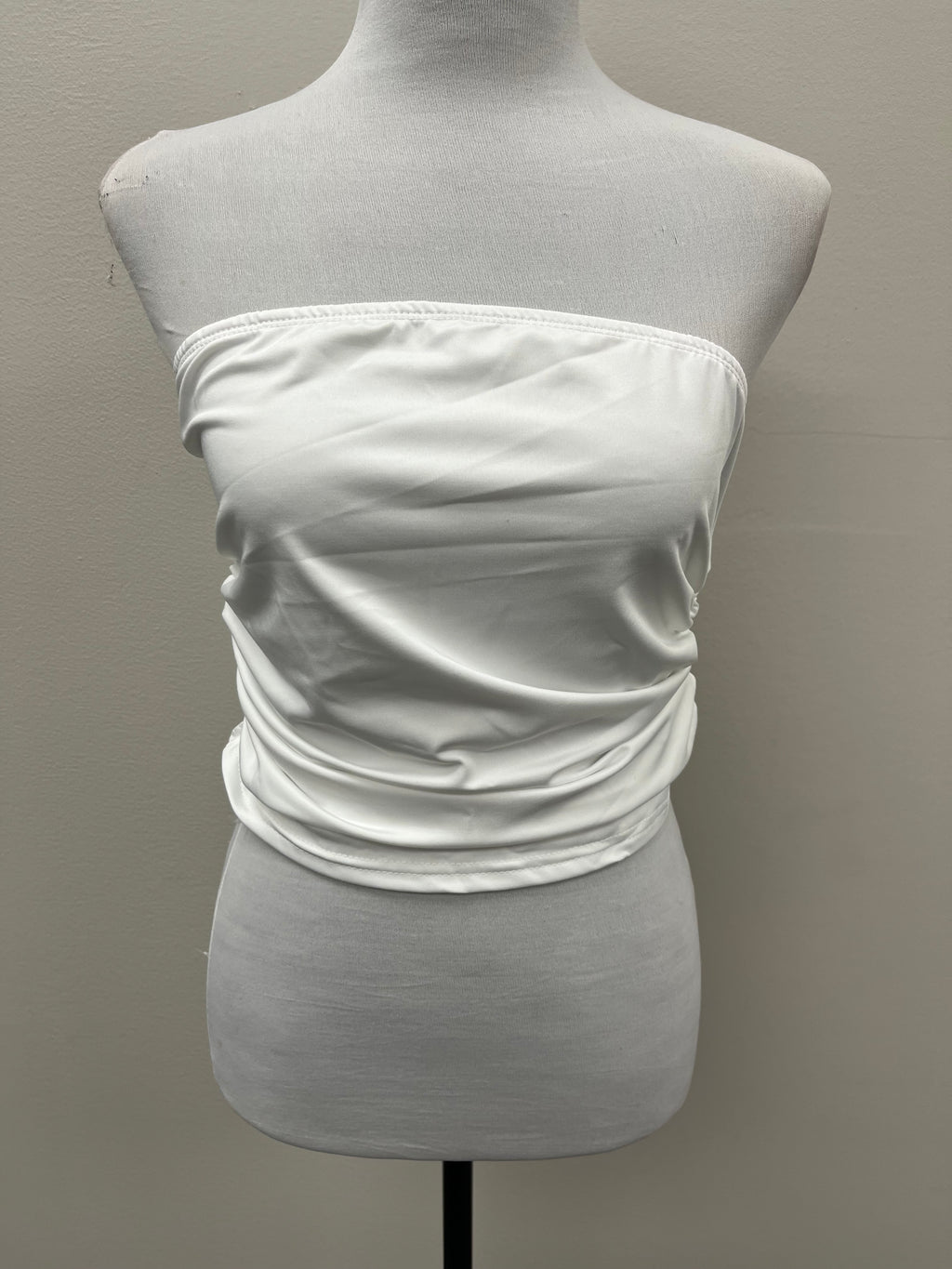 Used Women’s Tube Crop Top
