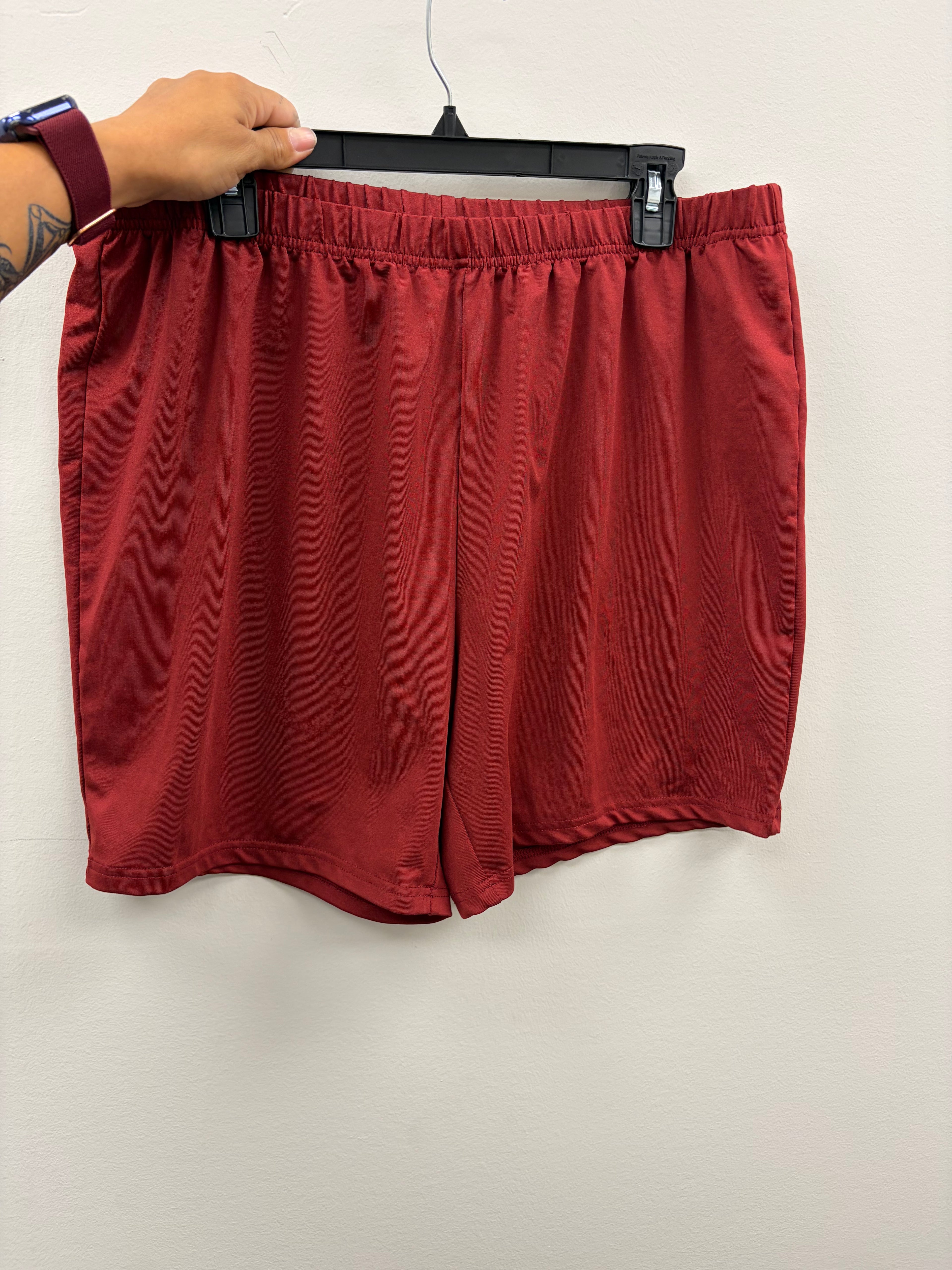 Used Women’s 2 Piece Red Set