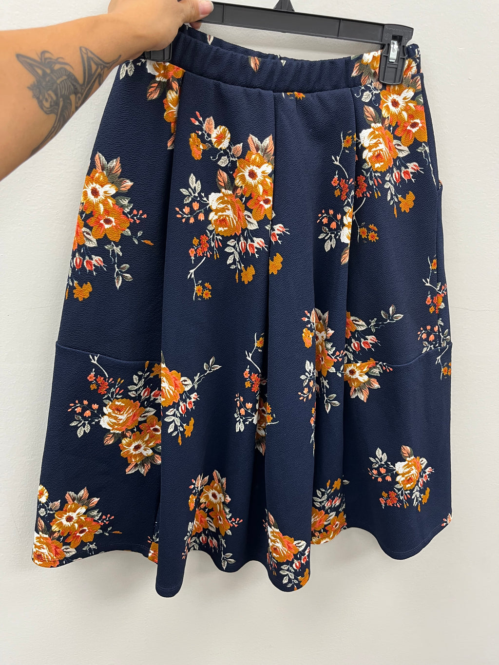 Used Women’s Floral Skirt
