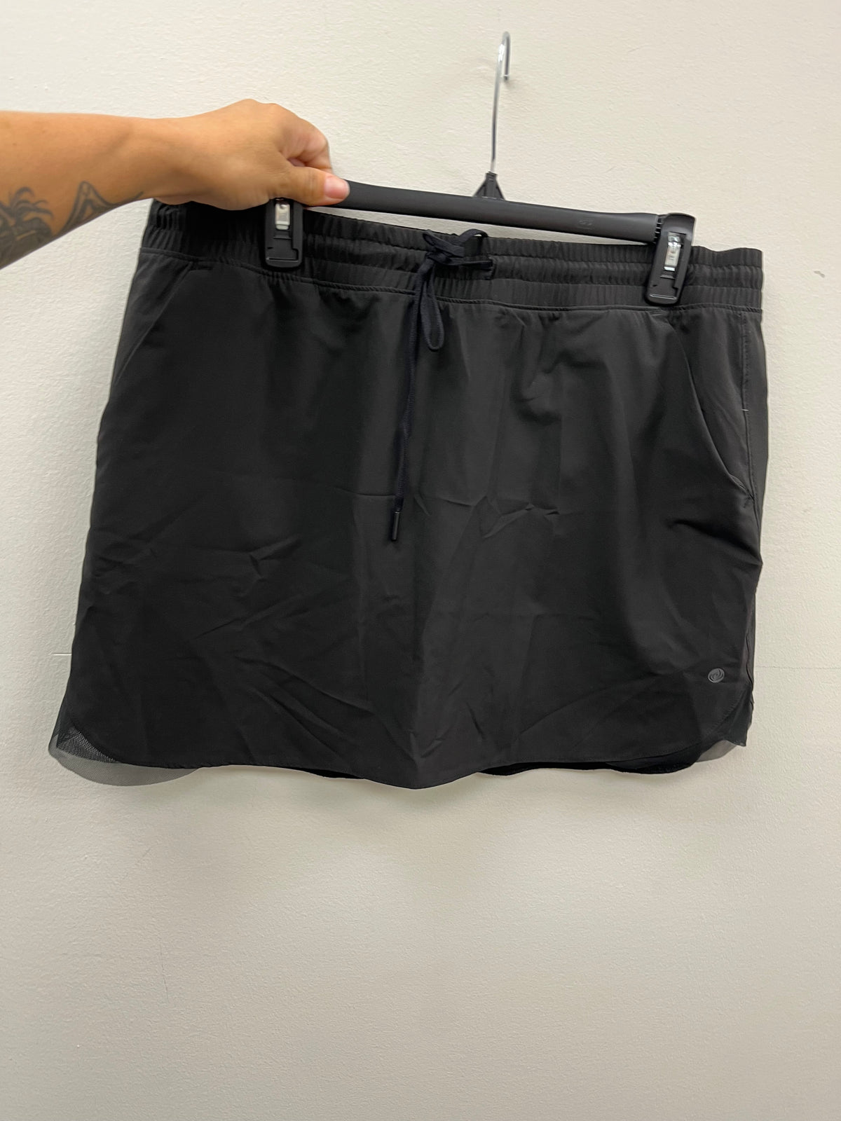 Used Women’s Black Athletic Skort