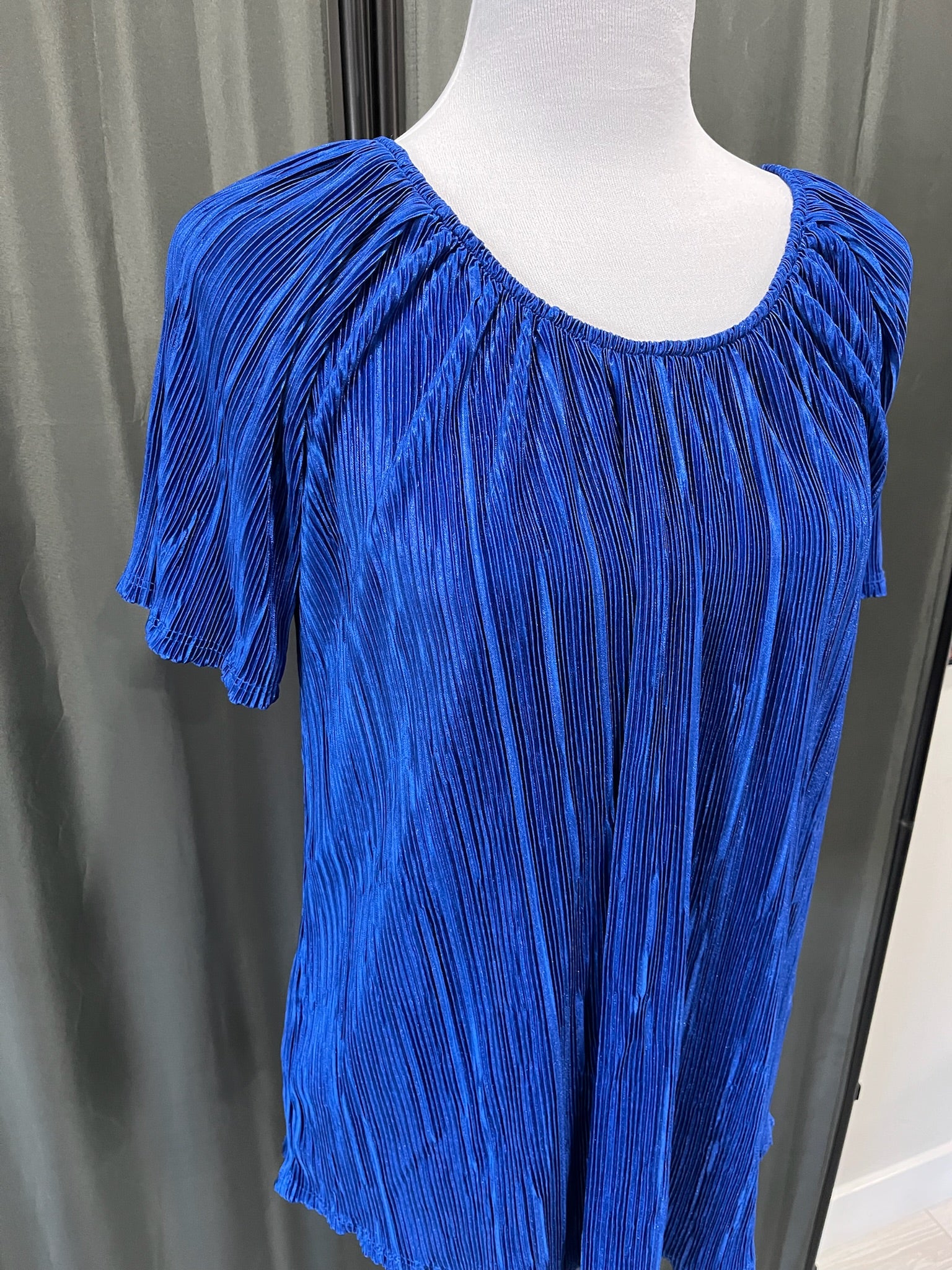 Women’s Blue Top