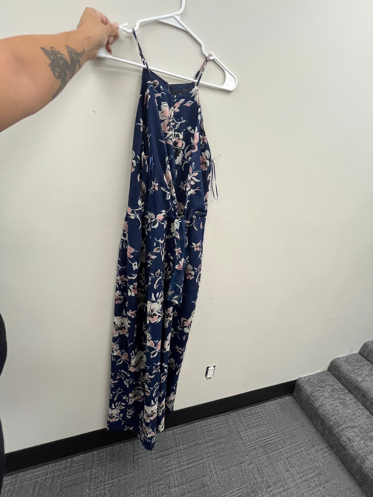 Used Women’s Blue Floral Jumpsuit