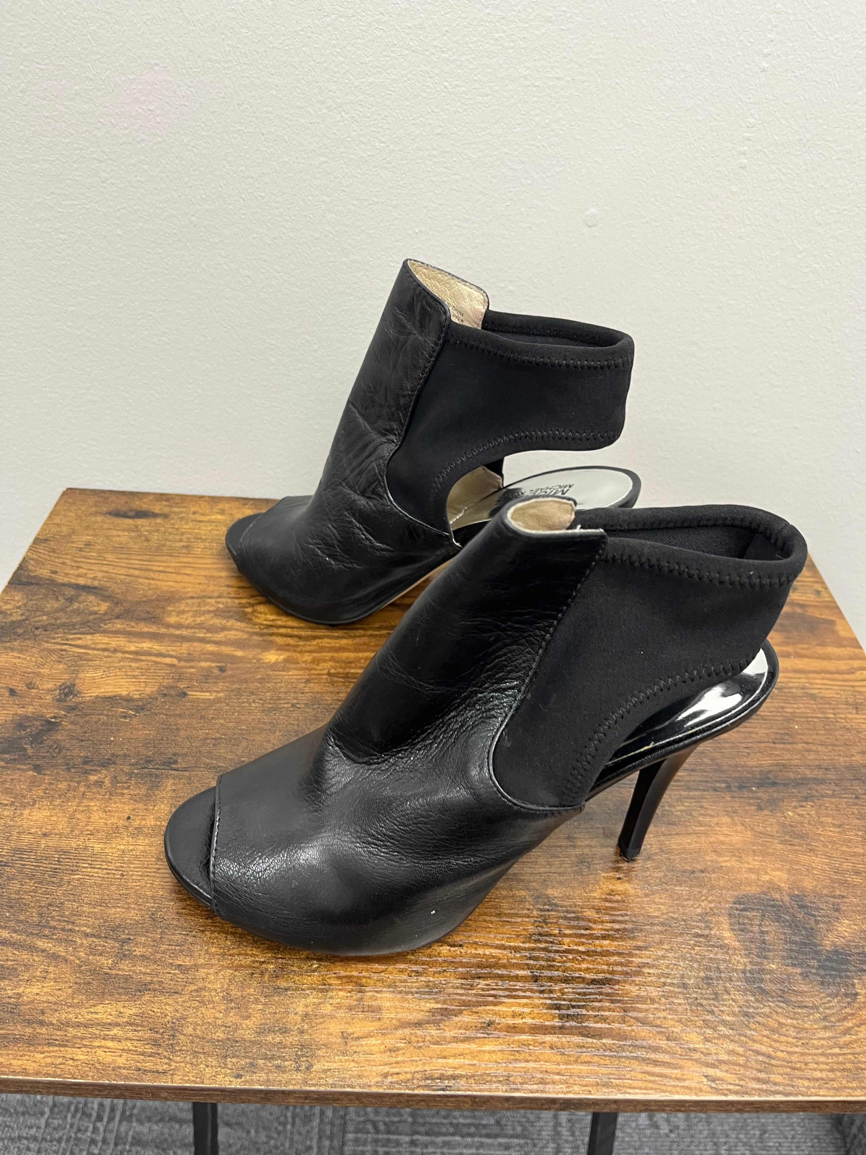 Used Women’s Black Open Toe Heels