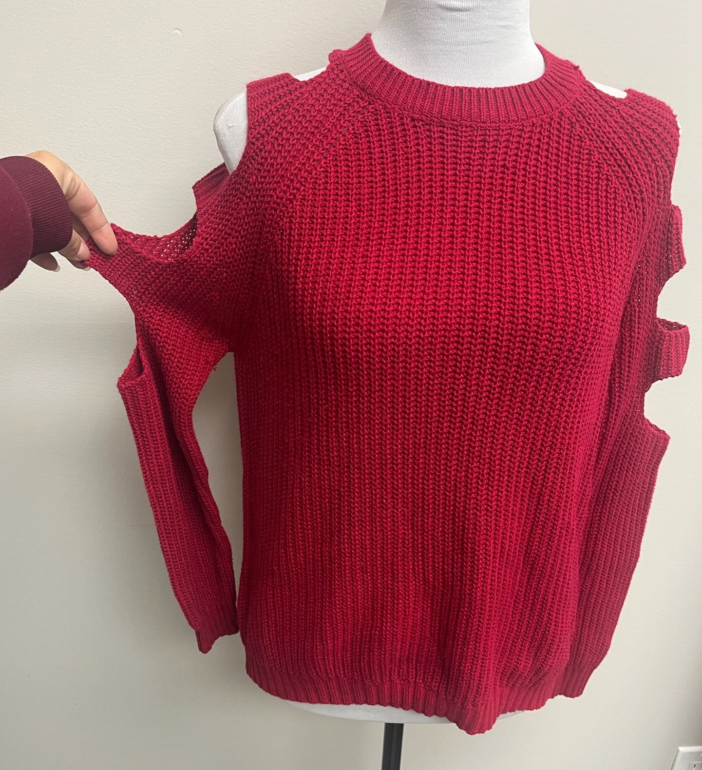 Used Women’s Red Knitted Top