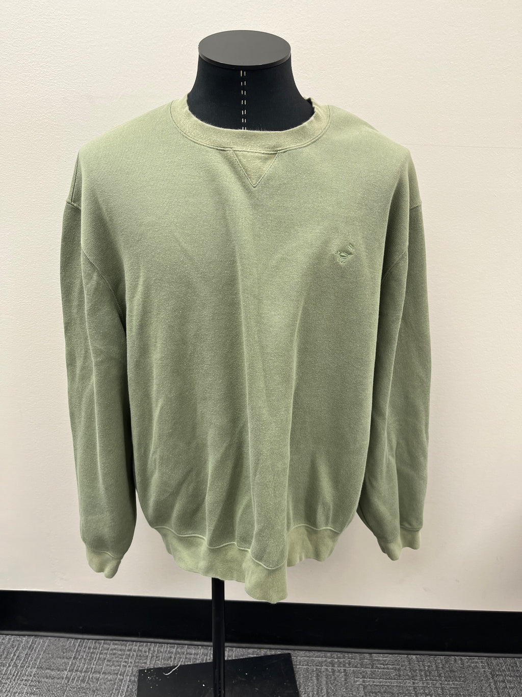 Used Men’s Green Crewneck Sweater