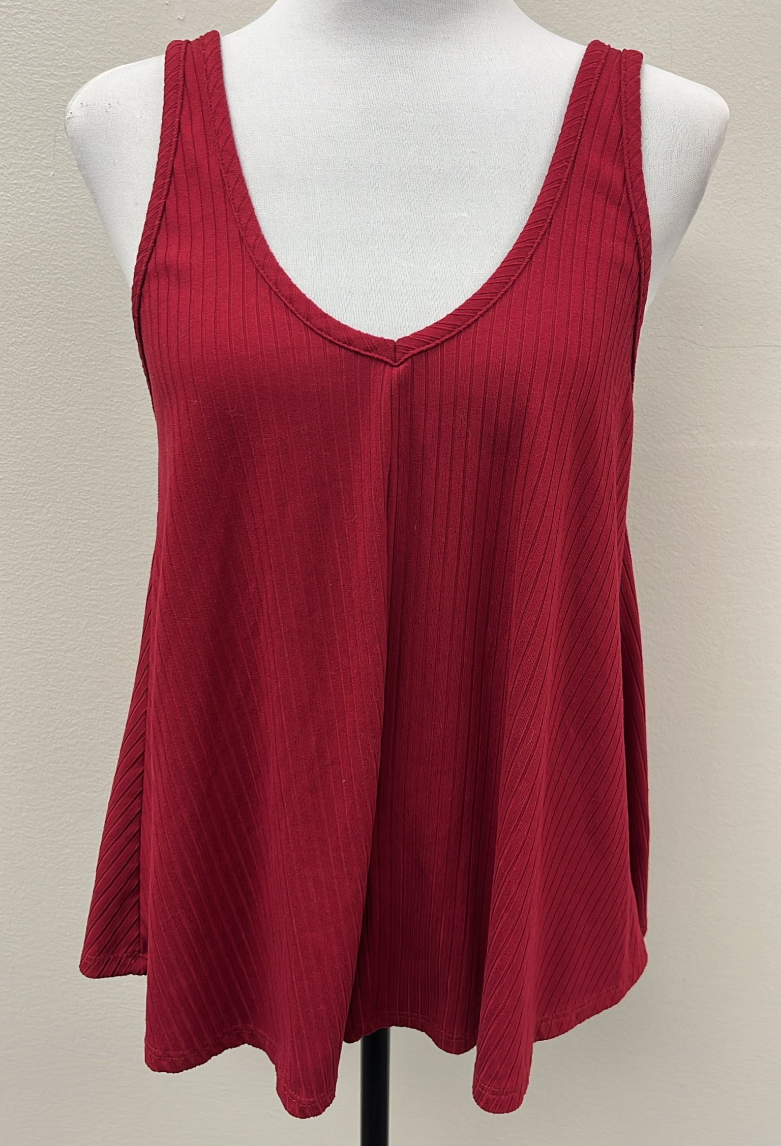Used Women’s Red Tank Top