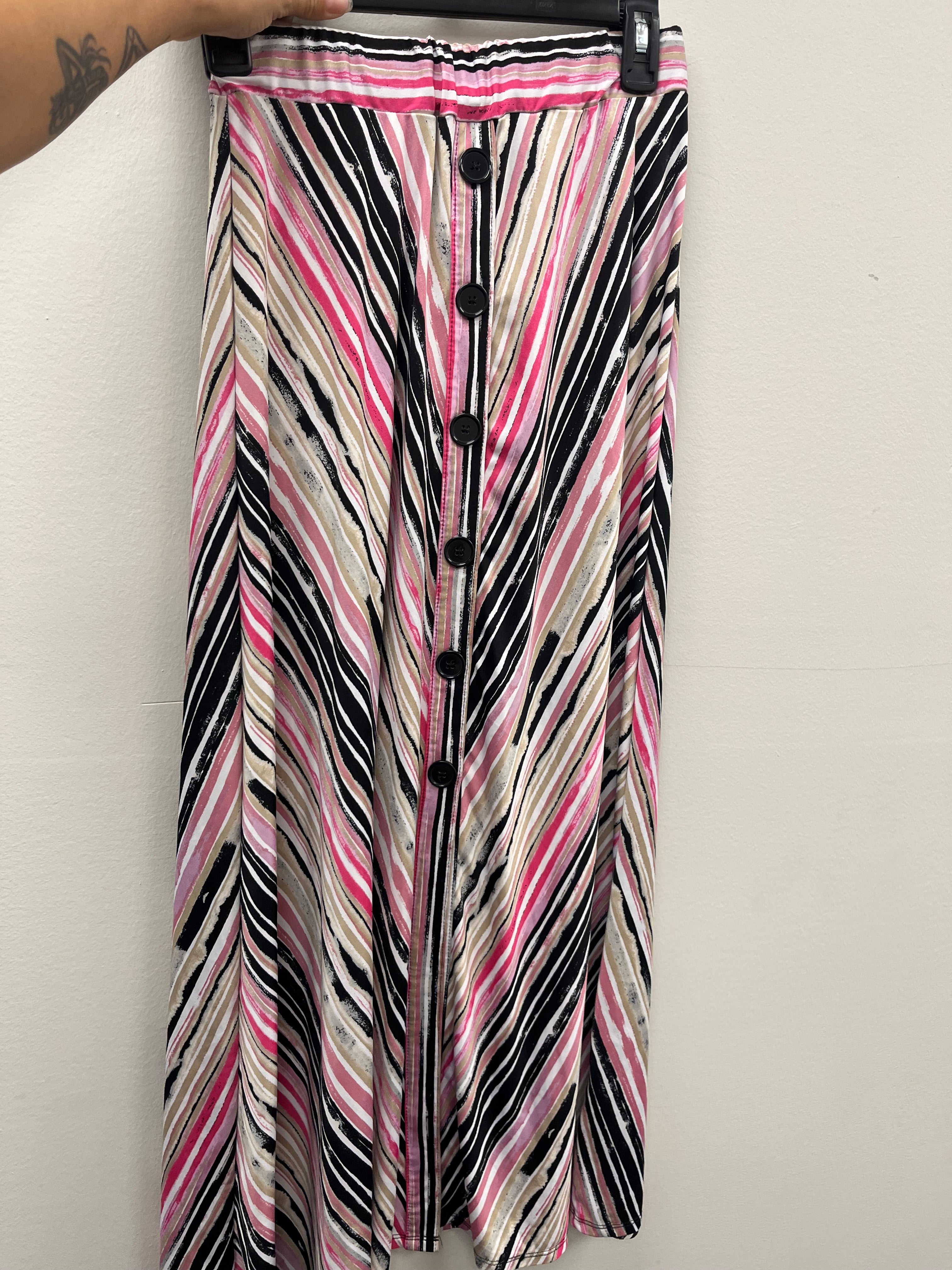Used Women’s Striped Skirt