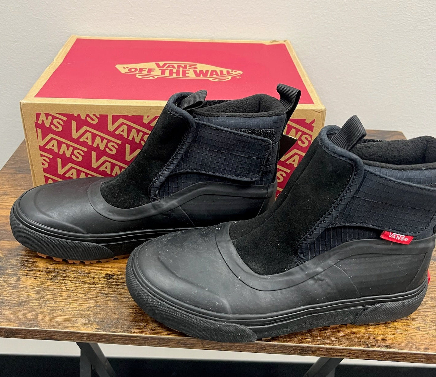 New Unisex Children’s Black Boots