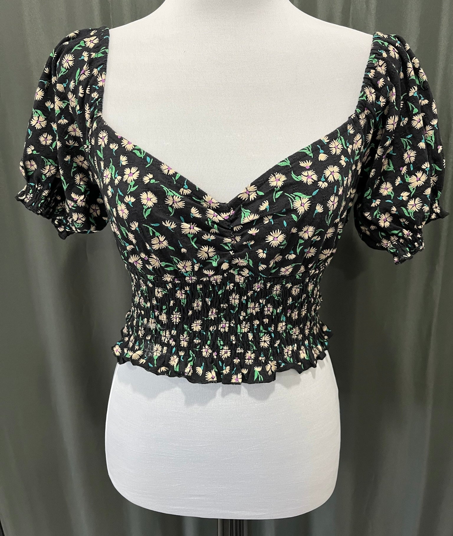 Women’s Floral Crop Top image 0