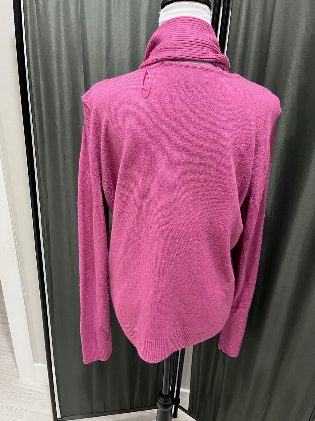 Light Purple Scarf & Shirt Set image 2