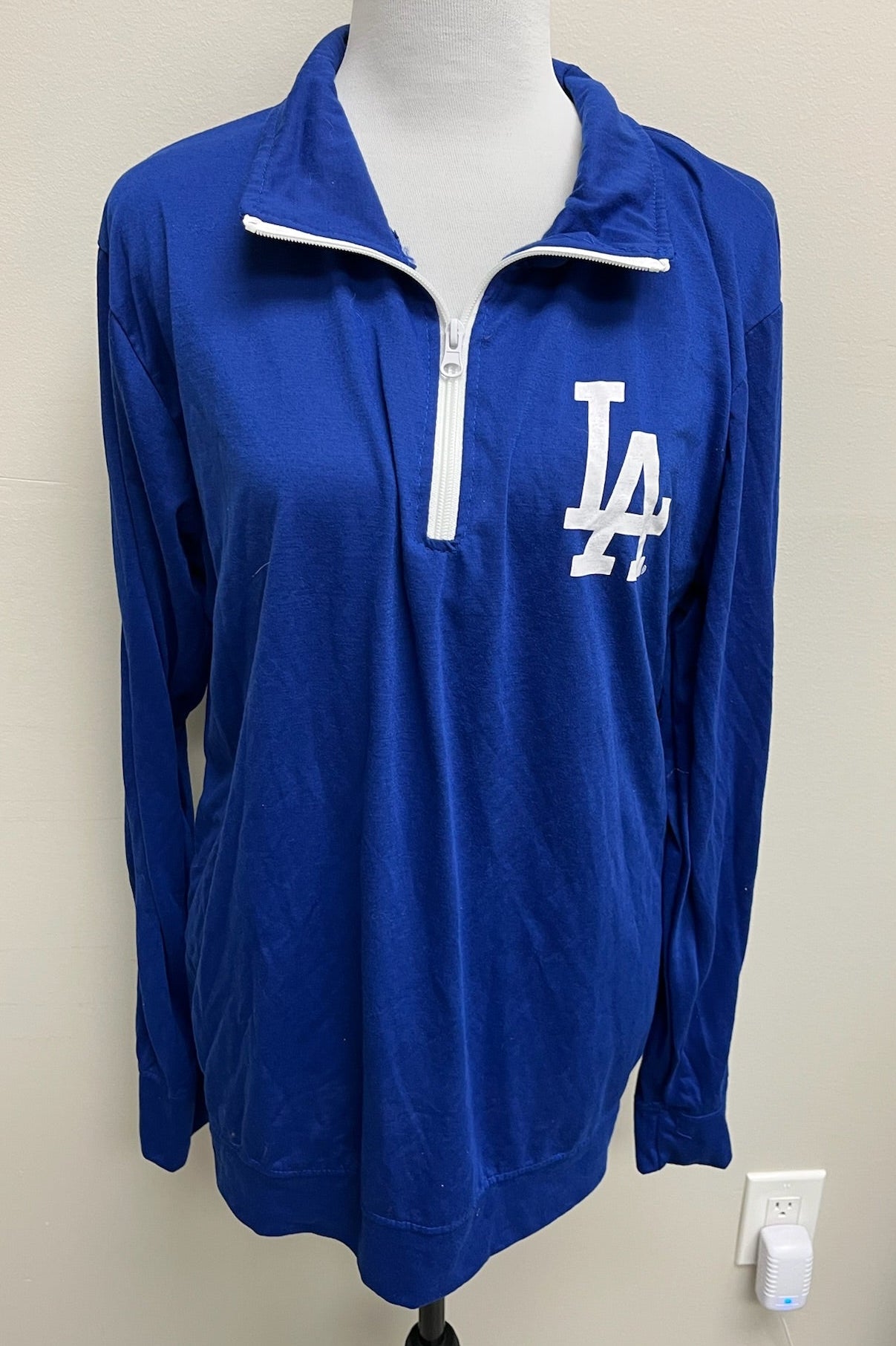 Used Women’s Dodger Shirt