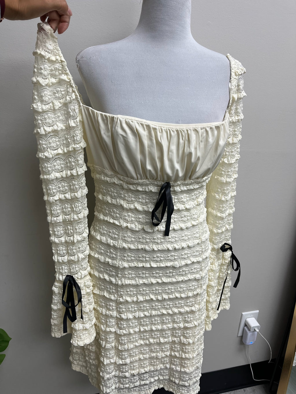 New Women’s White Dress