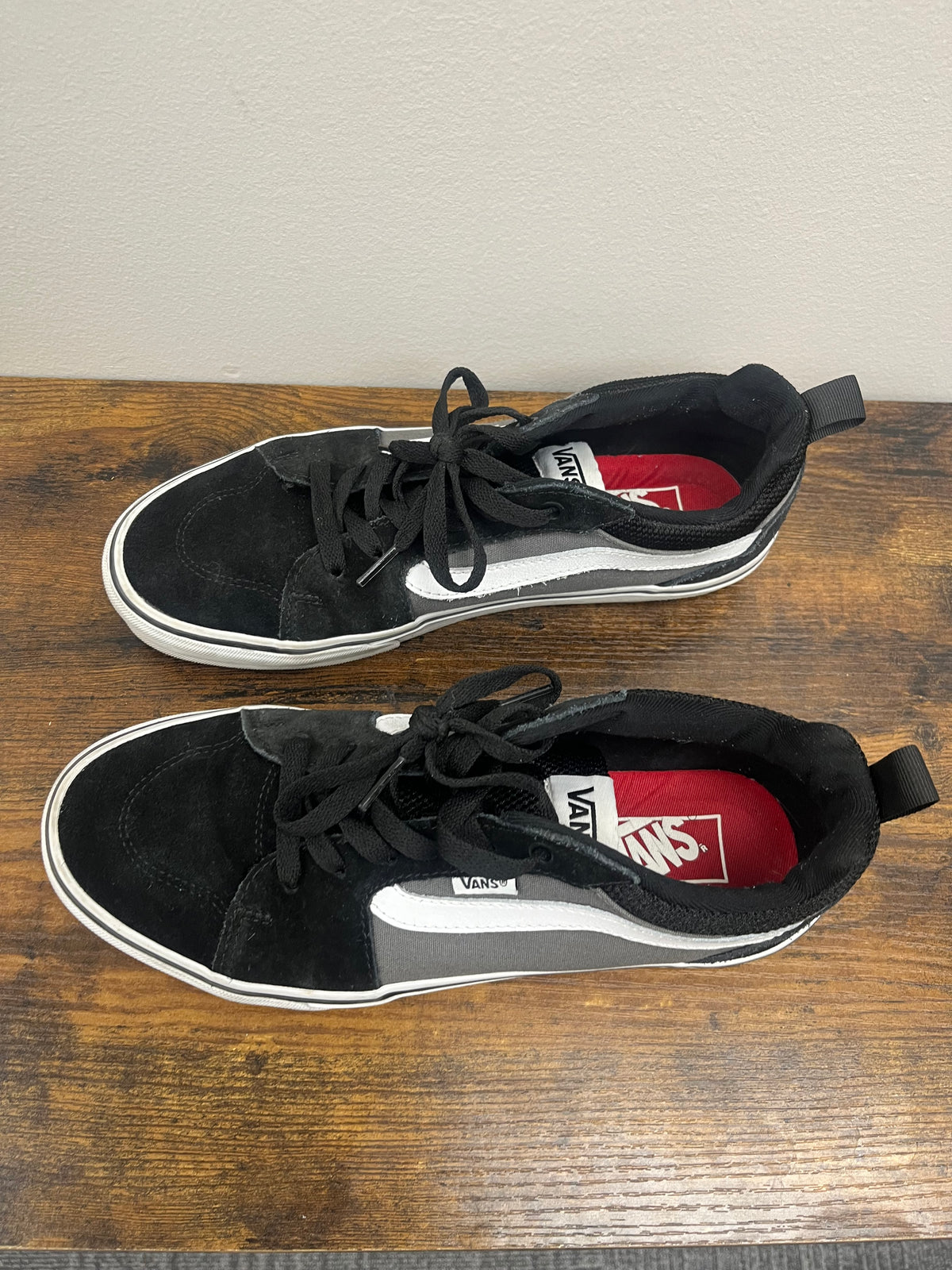 Used Men’s Sneakers