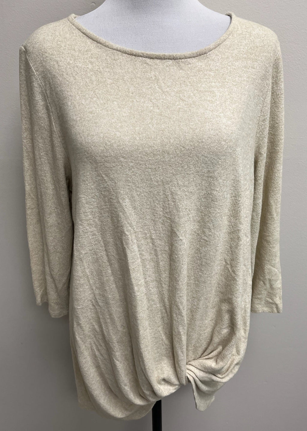 Used Women’s Beige Long Sleeve