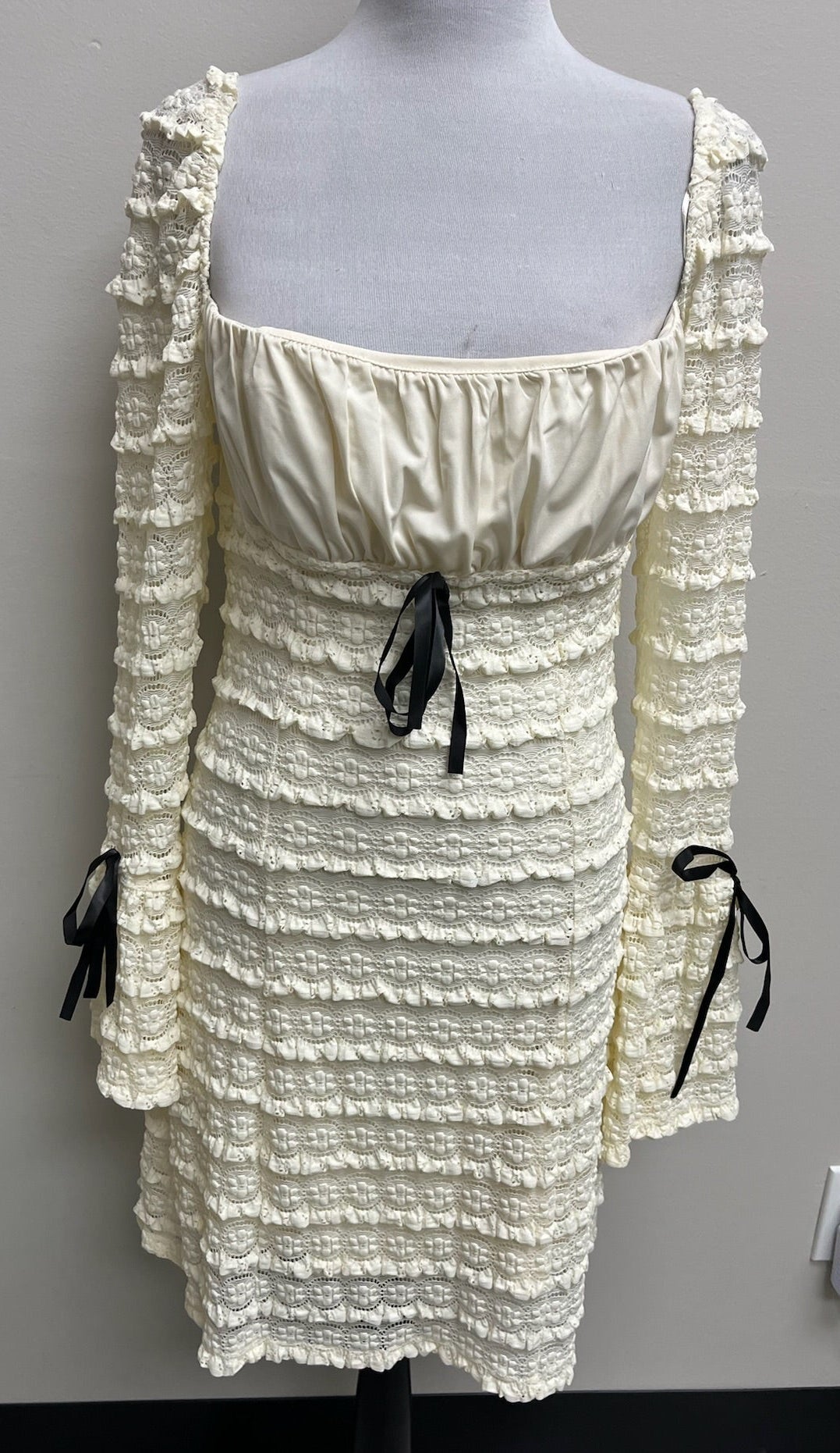 New Women’s White Dress