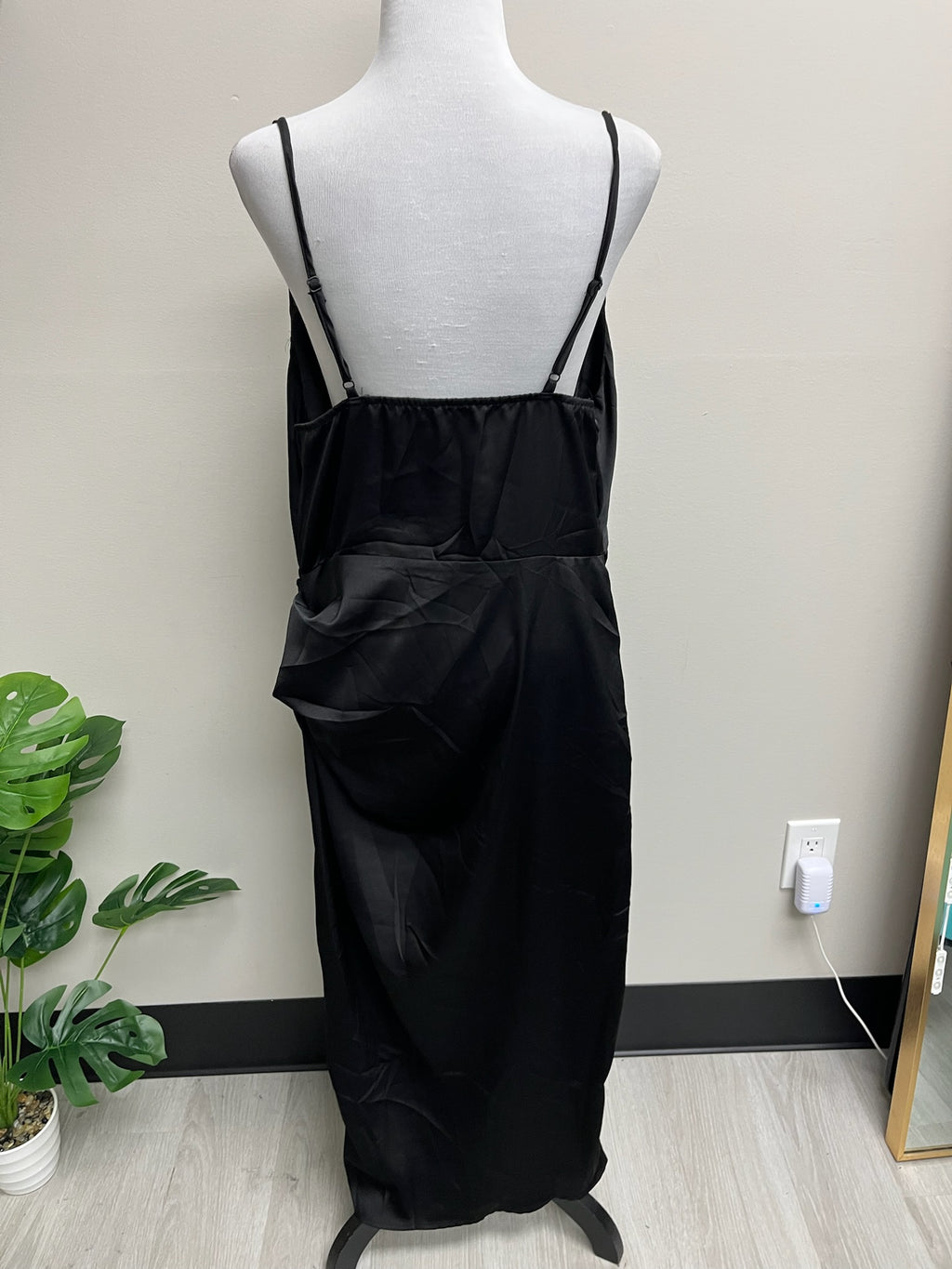 New Women’s Black Dress