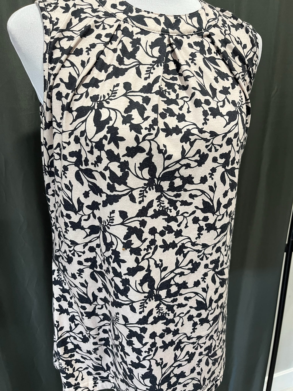 Women’s Top image 1