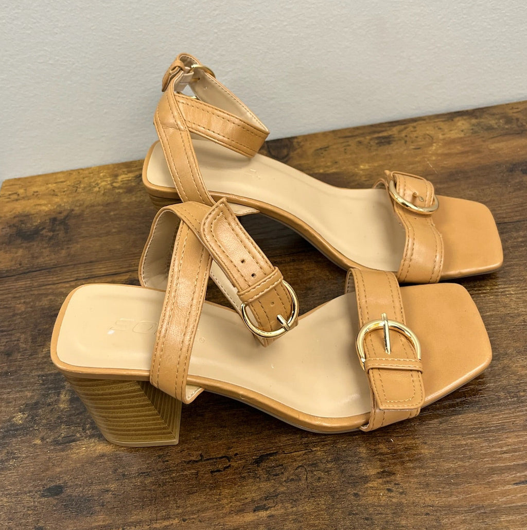 New Women’s Tan Heels
